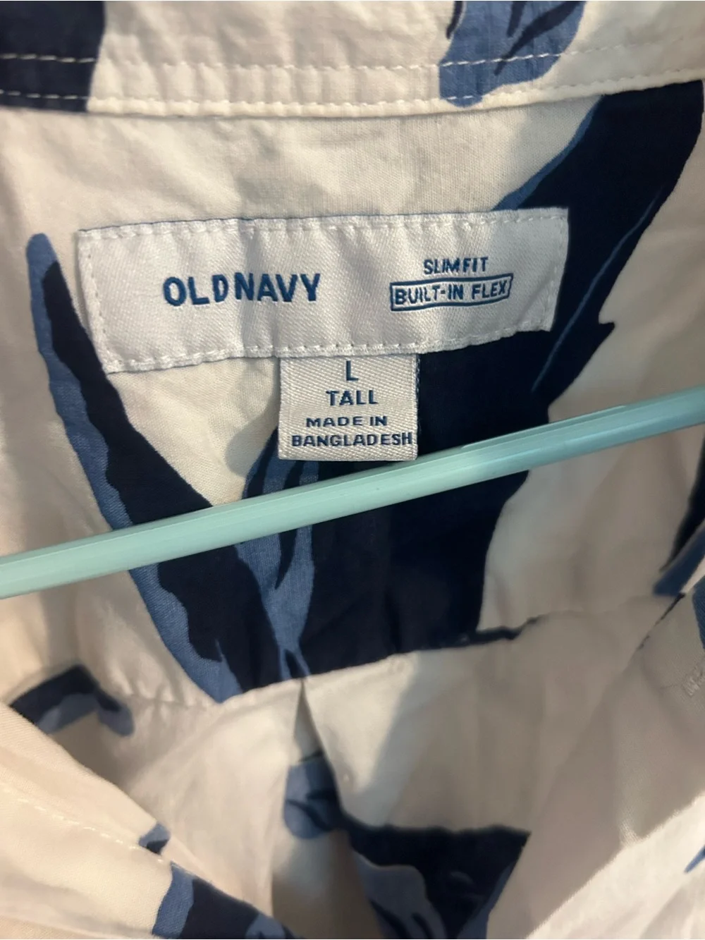 Old Navy White and Navy Whale Print Short-Sleeve Button-Up Shirt